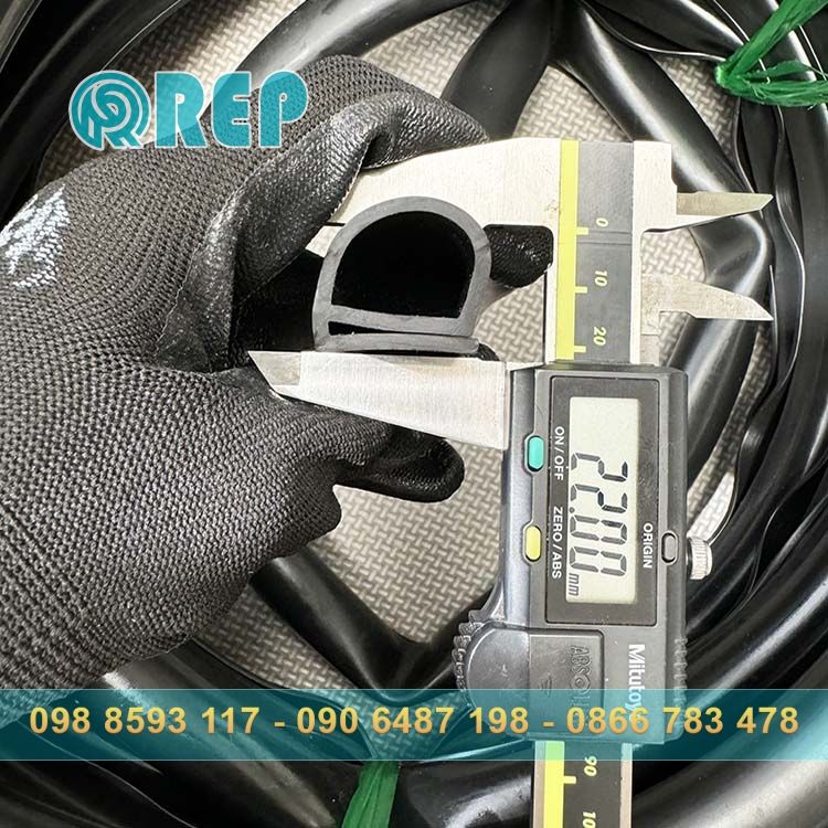 ron cao su silicon chu E chiu nhiet 22x22x2