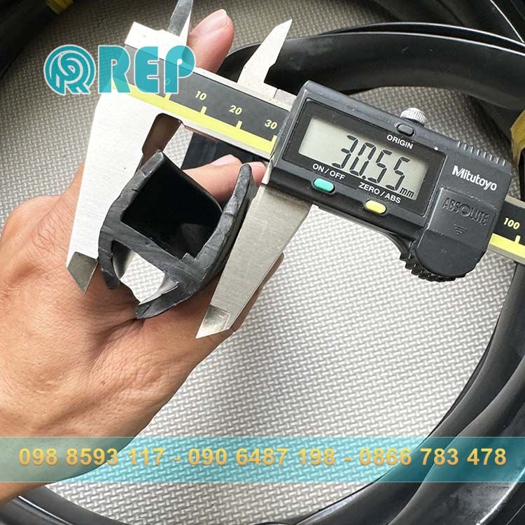 Gioang cao su chu H 30x45